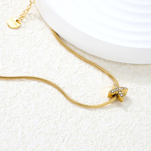 Collar de Clavícula con Diamantes en Forma de U, Estilo Europeo, Joyería de Moda para Mujer, Uso Diario, Colgante con Corte de Corazón en Oro y Plata - Product Image 5