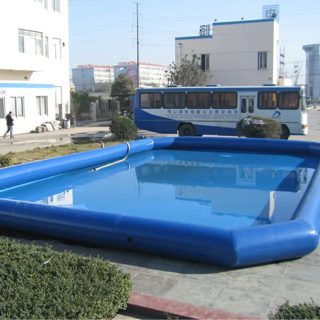 Fabrika doğrudan satış dev büyük 20*20 m şişme kare yüzme havuzu için blower ile mobil su parkı