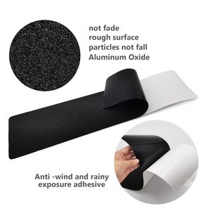 Bande adhésive antidérapante en PVC découpée, résistante à l'eau et à l'abrasion, avec adhésif acrylique pour une traction sécurisée sur les escaliers - Product Image 1