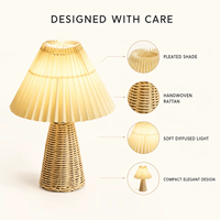 Lampe de table en rotin simple, style rétro, veilleuse décorative, lampe de chevet confortable pour chambre d'hôtes, chambre à coucher, maison, mariage