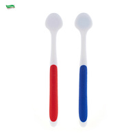 Grattoir à langue en plastique avec poils en nylon, élimination efficace des excès de bave, disponible en OEM, portable, haleine fraîche, hygiène bucco-dentaire quotidienne