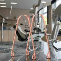 Grattoir à langue en acier inoxydable en forme de U, nouveau design, pour un nettoyage efficace et une haleine fraîche (vente en gros)