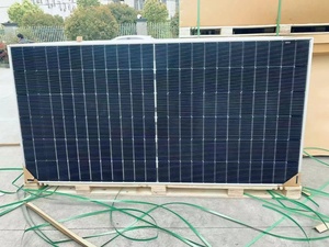 Panneaux solaires bifaciaux de Thaïlande en gros 585W 580W 575W 550W – Meilleurs systèmes en stock, expédition rapide, double verre PERC demi-cellule - Product Image 4