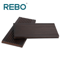 Plancher en bambou thermo-reconstitué REBO Eco Forest Dark Style Moderne, pose par clic, antidérapant, pour terrasse extérieure, imperméable