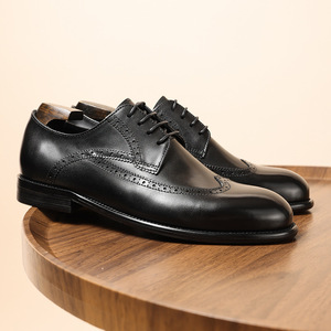 Zapatos casuales de hombre de cuero mate, estilo nuevo de otoño, zapatos de cuero de gamuza para hombre, estilo británico. - Product Image 3
