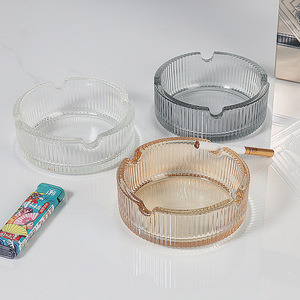 Cendrier de bureau moderne en verre, taille standard ronde avec design à rayures verticales, pour la maison et le salon - Product Image 5