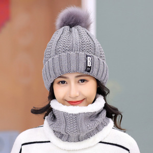 Ensemble <span class=keywords><strong>Bonnet</strong></span> Tricoté Chaud d'Hiver <span class=keywords><strong>Femme</strong></span> avec Cagoule Cache-Cou, Écharpe <span class=keywords><strong>et</strong></span> Pompom Épais - Product Image 4