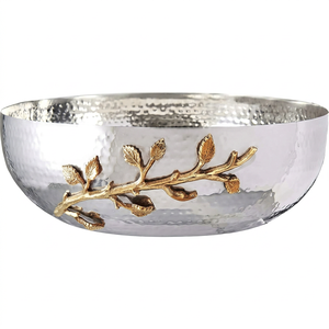 Bol à salade artisanal en acier inoxydable martelé avec poignées en forme de branche dorée, bol de service décoratif pour table à manger et cuisine - Product Image 1