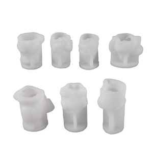 Molde <span class=keywords><strong>de</strong></span> Silicona CRE8IFY MJ-45 para Velas y Manualidades <span class=keywords><strong>de</strong></span> Yeso, Diseño <span class=keywords><strong>de</strong></span> Gnomo <span class=keywords><strong>de</strong></span> Pascua sin Rostro con Barba y Orejas - Product Image 5