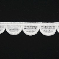 Dentelle en maille brodée florale soluble dans l'eau, en polyester blanc de luxe, personnalisée, pour les culottes de femmes, les vêtements pour enfants, les accessoires de robe