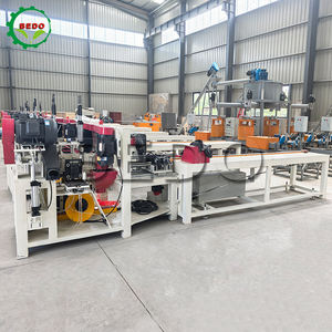 Machine de découpe et de clouage de panneaux multicouches, équipement de production d'emballages en bois, machine à fabriquer des blocs de bois - Product Image 2