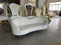 Canapé 3 places SIMPSON en velours blanc élégant pour mariés, décoration d'événements et de fêtes à domicile en acier inoxydable