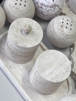 Stonekocc Wabi-sabi Rangement en marbre naturel travertin beige pour réservoir Bocaux à bougies écologiques avec couvercle