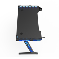 Bureau d'ordinateur de jeu moderne en bois de haute qualité avec surface en mélamine, éclairage RGB et porte-gobelet