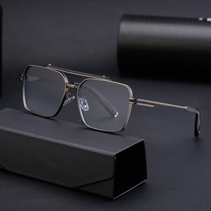 Lunettes de soleil carrées de style européen et américain sur mesure pour hommes, protection UV400, verres PC noirs, emballage en boîte WF 5G56 - Product Image 5