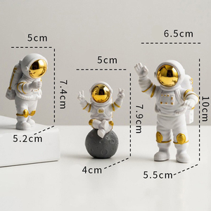 Statua di vendita calda dell'<span class=keywords><strong>astronauta</strong></span> bella scultura di modello di <span class=keywords><strong>astronauta</strong></span> di figurine di artigianato in resina 3D - Product Image 3