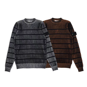 Pull tricoté d'hiver pour homme, style vintage décontracté, rayé, avec patch en tissu brodé ST motif boussole, chaud et isolant, style île. - Product Image 2