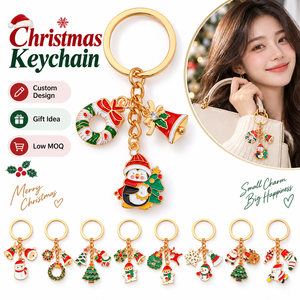 Llavero de Navidad con dijes esmaltados bonitos de Papá Noel, muñeco de nieve y reno, chapado en oro, regalo, relleno de calcetín, venta al por mayor - Product Image 1
