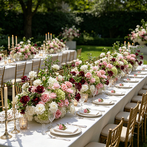 Centro de Mesa Moderno Hecho a Mano con Rosas de Hortensia en Tonos Mixtos Borgoña, Rosa y Blanco, Decoración Floral Artificial para Bodas - Product Image 2