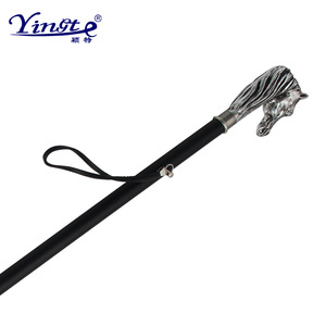 Cuchara para zapatos Maximilian de 73 cm con mango largo y diseño de cabeza de dragón y caballo para la asistencia de caballeros al ponerse los zapatos - Product Image 5