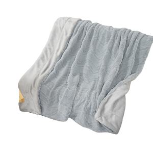 Couverture en molleton pour canapé-Couverture légère à motif jacquard élégant en molleton de flanelle super doux pour toutes les saisons - Product Image 1