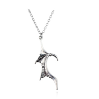 Collier de Couple Neo Gothique Argent Noir Aile de Dragon Pendentif Coeur Romantique Amour Bijoux Accessoires de Mode Cadeau de Saint Valentin