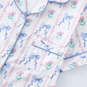 Pyjama <span class=keywords><strong>2</strong></span> pièces en tissu doux de qualité supérieure, taille <span class=keywords><strong>plus</strong></span>, manches courtes, haut à boutons, short, vêtements de nuit avec détails de passepoil bleu - Product Image 5