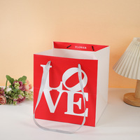 Sac fourre-tout rectangulaire floral style influenceur avec poignée en corde de coton et fermeture à bouton, sac cadeau bouquet en carton blanc pour la Saint-Valentin