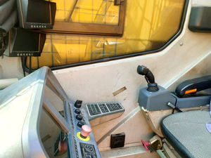 Grúa Móvil Hidráulica Usada XCMG Oficial XCA300 de 300 Toneladas para Trabajo Pesado con Precio Económico en Venta - Product Image 5