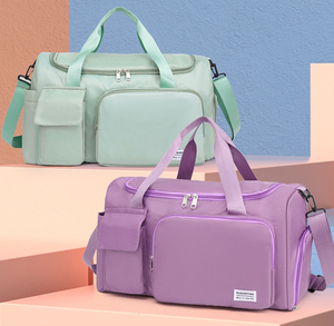กระเป๋าเดินทางสีชมพูสำหรับผู้หญิงกระเป๋าเดินทางกันน้ำสำหรับยิมค้างคืนกีฬาใช้ในยิมสามารถปรับแต่งโลโก้ได้ - Product Image 1