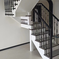 Balustres décoratifs modernes en fer forgé noir et or pour rampes d'escalier et décoration de balcon à domicile