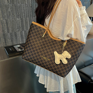 Sac fourre-tout en <span class=keywords><strong>cuir</strong></span> PU grande capacité JINZE3107 pour femme, avec une seule bandoulière, élégant et tendance, idéal pour le <span class=keywords><strong>travail</strong></span> et les trajets quotidiens - Product Image 2