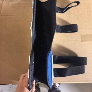 Rodillera Integrada TRB 427 para Soporte Postquirúrgico de Fracturas y Estabilidad Articular - Product Image 2