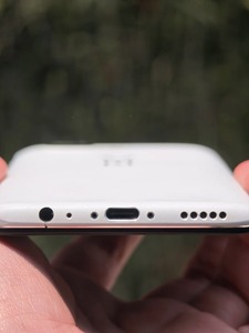 OnePlus 5T มือสอง ปลดล็อคแล้ว ความจุ 6+64GB หรือ 8+128GB โทรศัพท์มือถือ 5G ระบบ Android - Product Image 3