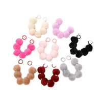 Cordon de téléphone perlé avec pompon, dragonne en peluche moelleuse, jolie chaîne décorative à suspendre pour téléphone portable, clés, sac à main