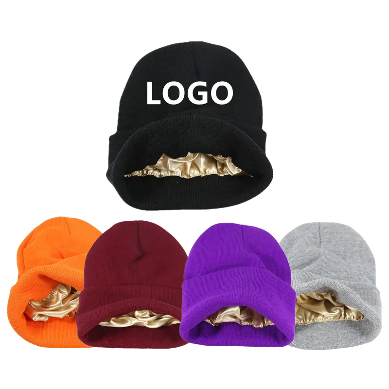Inverno seda forro malha chapéu cor sólida acrílico lã chapéu com logotipo personalizado inverno cetim forrado gorro
