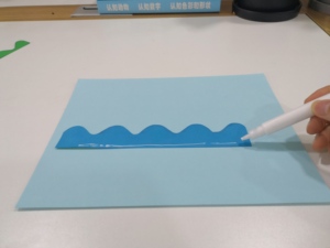Rollos de Papel Autoadhesivos con Borde de Color Personalizables para Tableros de Anuncios de Aula - Product Image 1