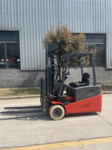 Empilhadeira Elétrica de 3 Rodas com Capacidade de <span class=keywords><strong>2</strong></span> Toneladas, Elevação de 6M, Sistema de Dupla Tração, Freio Úmido para Armazém Frigorífico - Product Image 6