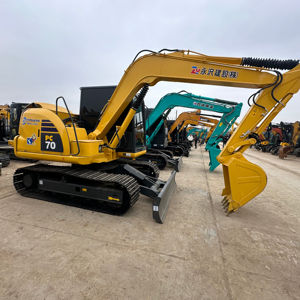 Excavatrice Komatsu PC70-8 7 tonnes et mini-excavatrice PC60 d'occasion certifiées EPA avec moteur et pompe Cummins pour l'agriculture et la construction - Product Image 1