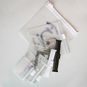 Wins Flying カスタムロゴ入り ジュエリーパッケージングプラスチックバッグ、<span class=keywords><strong>PVC</strong></span>クリアつや消しジュエリーポーチ、大きなイヤリング用小型ジッパーバッグ - Product Image 3