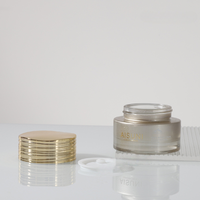 Ventes en gros de pots en verre cosmétiques 30g 50g pour crème pour le visage et soin du visage, couleur et logo personnalisés, emballage individuel