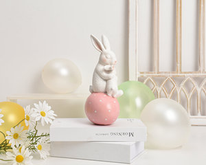 Decorazioni pasquali europee graziose decorazioni in resina di coniglio resuscitato decorazione da tavolo per la casa regalo di Pasqua - Product Image 3