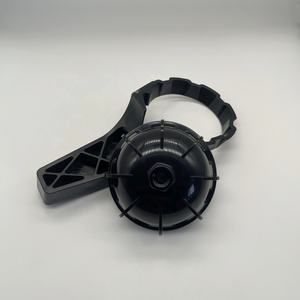 Para <span class=keywords><strong>mercedes</strong></span>-benz <span class=keywords><strong>AMG</strong></span> C63 E63 S63 S65 G63 GT 2014 2019 tapa de cubo de rueda llave Herramienta de extracción tapacubos cubierta de rueda - Product Image 6