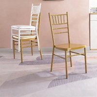 Chaise Chiavari en or blanc avec coussin, vente en gros, idéale pour mariages, événements, banquets, fêtes et hôtels