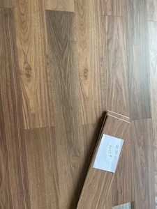 Pavimento in <span class=keywords><strong>Parquet</strong></span> di Quercia e Noce con Motivo Personalizzato per Appartamenti, Hotel, Ville e Progetti di Ristrutturazione Commerciale - Product Image 4