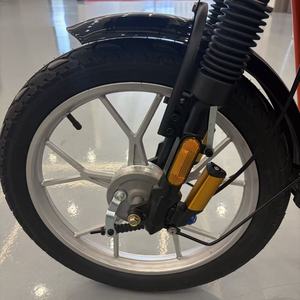<span class=keywords><strong>Vélo</strong></span> <span class=keywords><strong>électrique</strong></span> pliable blanc, <span class=keywords><strong>vélo</strong></span> <span class=keywords><strong>électrique</strong></span> 500W, mini <span class=keywords><strong>vélo</strong></span> <span class=keywords><strong>électrique</strong></span> 14 pouces, <span class=keywords><strong>vélo</strong></span> <span class=keywords><strong>électrique</strong></span> urbain pour adultes 48V10A, 35KM/H - Product Image 3