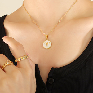 Ciondolo Vintage Francese Placcato Oro 18K con Segno Zodiacale in Acciaio Inossidabile per Donna - Product Image 5