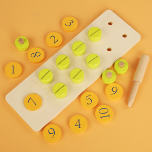 Calculatrice éducative <span class=keywords><strong>en</strong></span> bois UBM Nut-002 avec vis vertes et capuchons numériques dorés 1-10, tournevis inclus, jouet pour enfants de 3 à 6 ans - Product Image 1