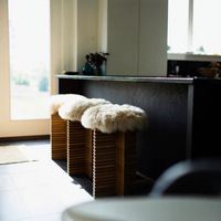 Tabourets de bar en bois massif, design moderne et minimaliste pour bar à domicile/KTV/café, écologiques, durables, usage commercial, robustes