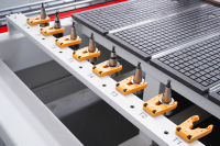 Máquina Router CNC para Madera con Cambiador Automático de Herramientas, Motor Servo AC de Eje Único y Controlador Syntec para Procesamiento de Paneles de MDF
